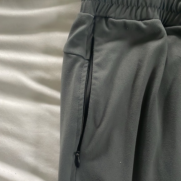 Lot of two - Public Rec All Day Every Day Pant knockoff (NOT Public Rec) - Picture 4 of 10